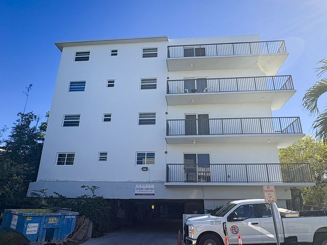 Ocean Lakeview Condo photo 2